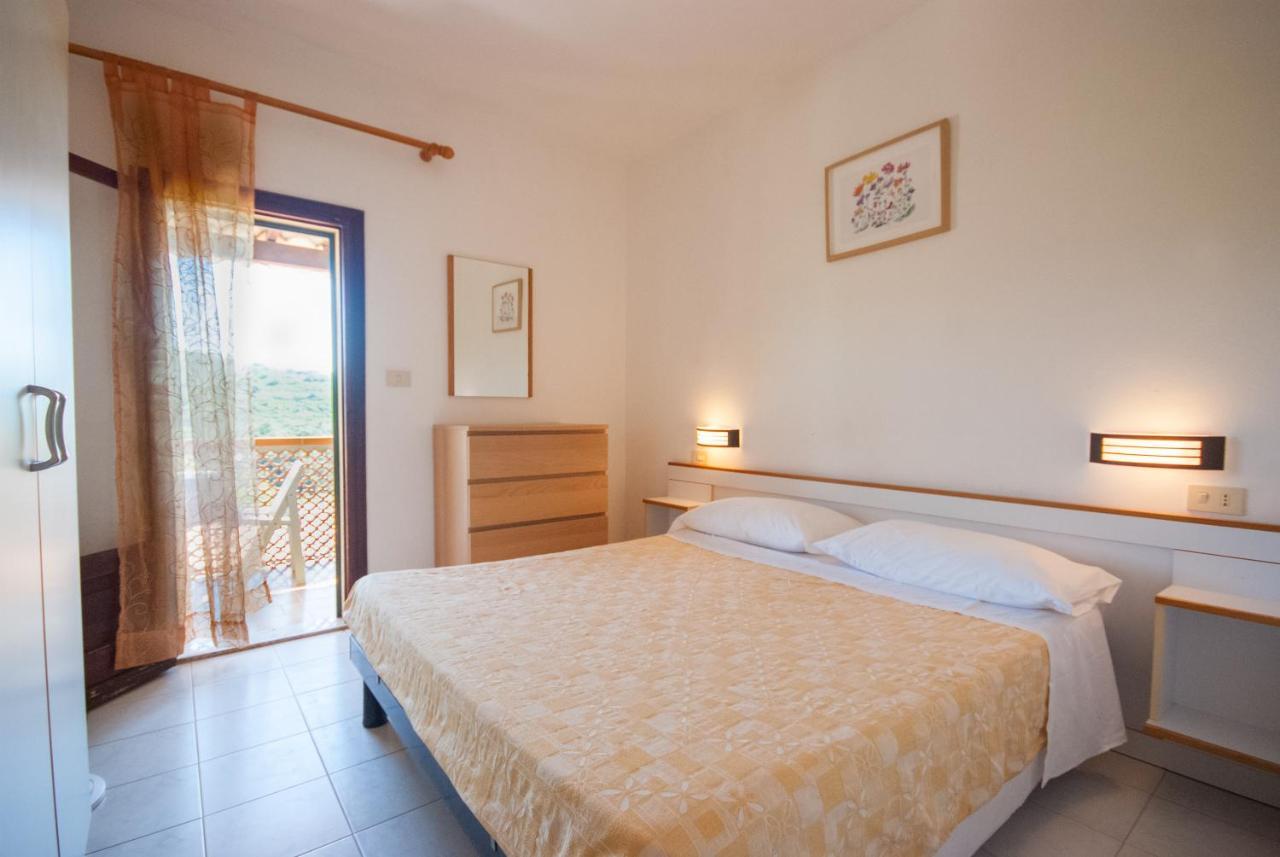 Residence La Valdana Capoliveri  Buitenkant foto