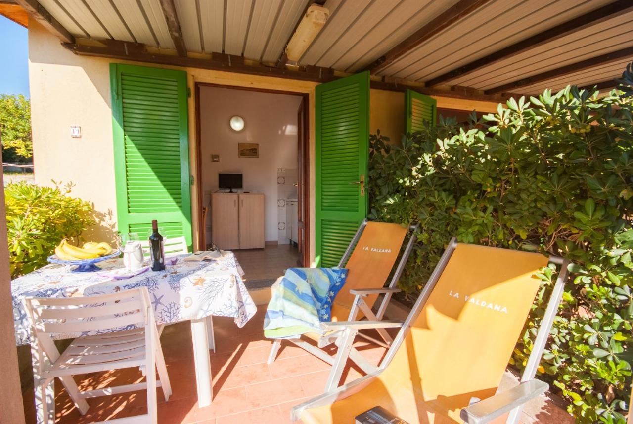 Residence La Valdana Capoliveri  Buitenkant foto