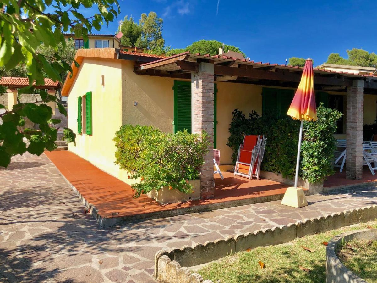 Residence La Valdana Capoliveri  Buitenkant foto